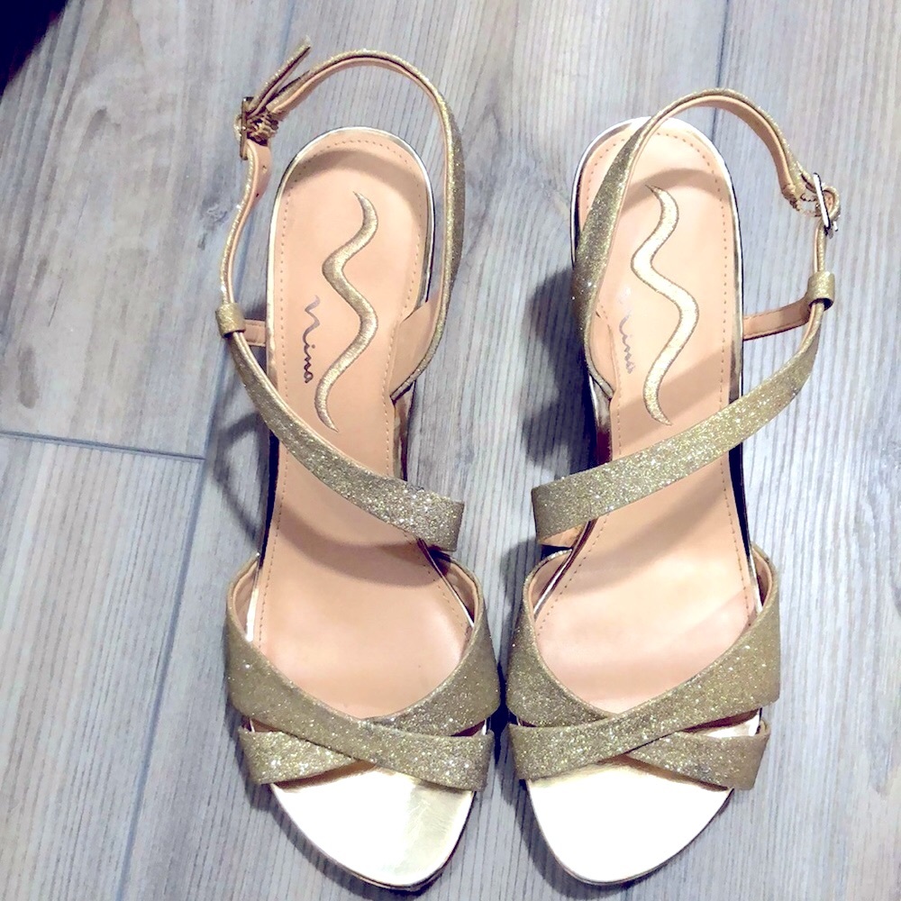 Nina Classy Glitter Sandal Ladies Sz 10. Worn once at wedding, great condition.